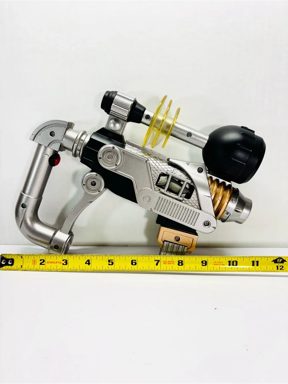Doctor Who Laser Q. L.A. Quantum Anti-Time Device Hybrid Dalek Cyberman 2004